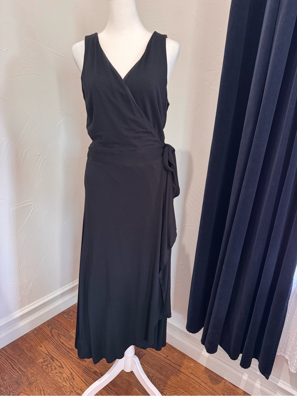 Classic Black Wrap Midi Dress - Sleek Jersey